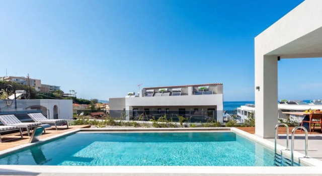 Вилла Superior с 3 комнатами Seafront villas I "Free" Heated pools & 100m to Sea