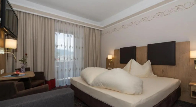 Номер Superior Hotel Krone Tirol