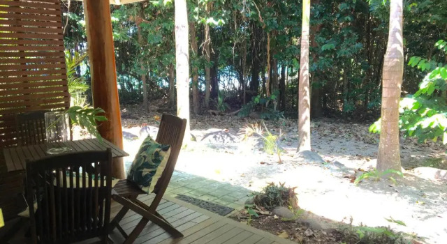 Бунгало с видом на окрестности Eco Village Mission Beach