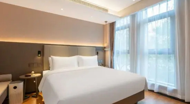 Люкс World Hotel Qingdao Laoshan  Branch