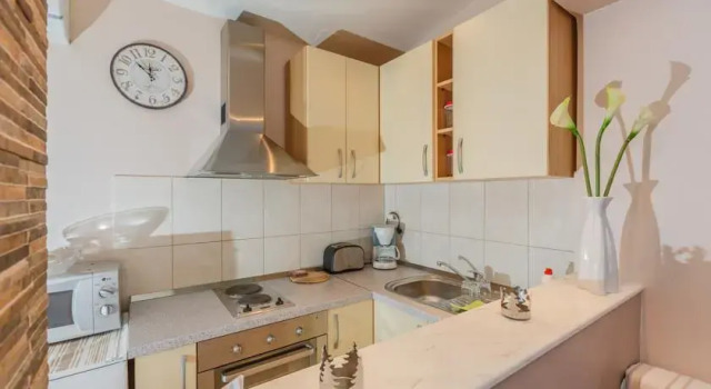 Studio Apartment La Luna, Prenota Appartamento Splitska 