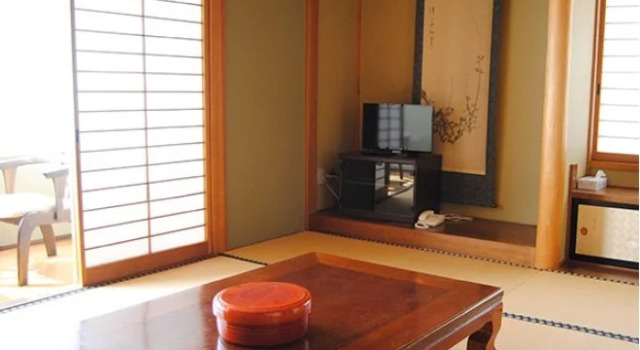 Nojiri Lake Side Hotel, Buchen Sie Hotel Shinano Nagano
