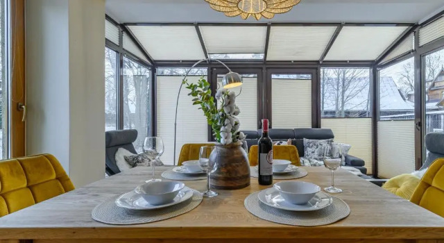 VisitZakopane - Queen Apartment, Book Apartment Hotels in Tatras with Parking, Parking