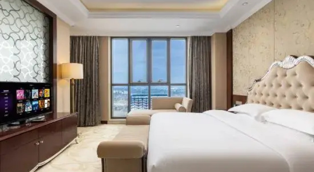 Люкс Superior Changzhou Taihuwan Grand Kingtown Hotel