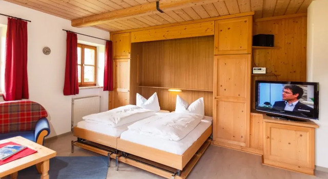 Ferienwohnungen Widdmoos, Varaa Huoneisto Hotellit Baijeri pysäköinnillä, Pysäköinti
