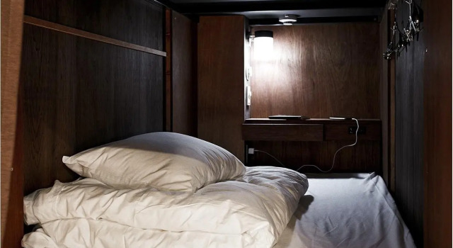 Кровать в общем номере The Dorm Hostel Osaka