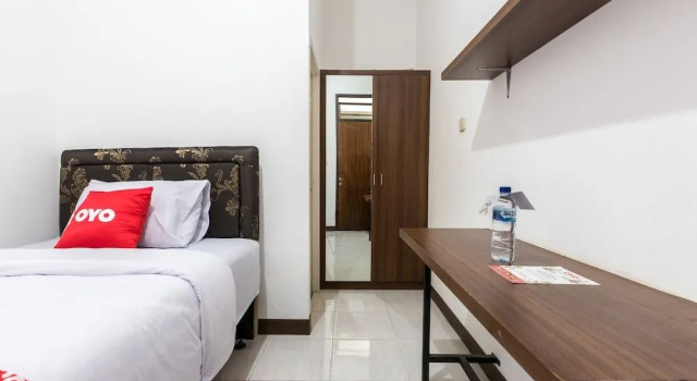 OYO 1598 Feby Inn Near RS Gandaria, Book Hotel Jakarta Jakarta Province