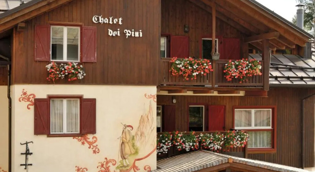 Chalet dei Pini, Забронировать Шале Коттеджи Мадонна-ди-Кампильо, рядом с Горнолыжный подъёмник Мирамонти, Коттедж