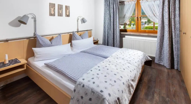 Апартаменты с балконом Gästehaus und Ferienwohnungen Egglerlehen