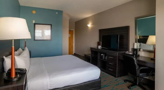 Двухместный номер Standard с балконом Gateway Hotel & Suites Ocean City, an Ascend Collection Hotel