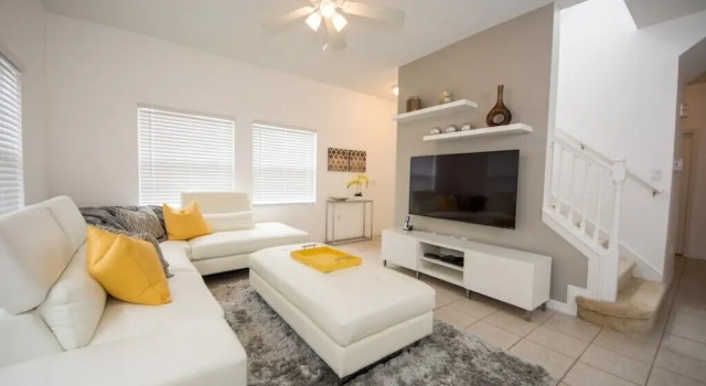 Beautiful 4Bd Pool TH Terra Verde Resort-143PBD, Rezerwuj Hotel Kissimmee Kissimmee