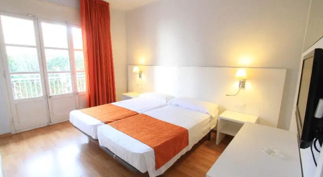 Двухместный номер Standard Hotel Villa Garbí