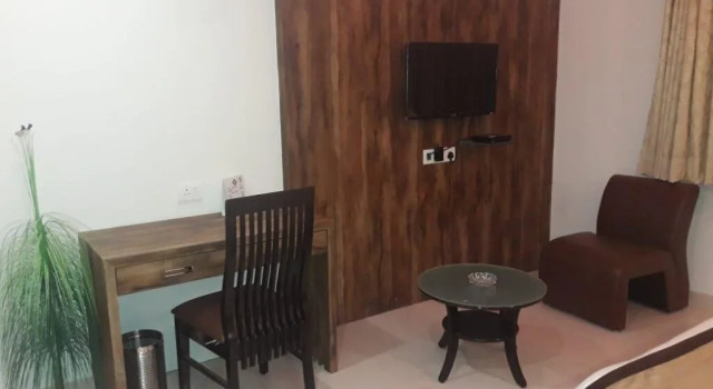 V by Vinnca Hotel Shiva, Rezervovat Hotel Jarpara 
