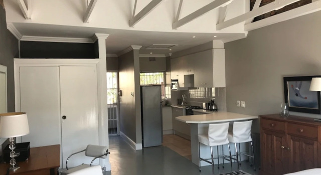 Green Point Self Catering Studios, Забронировать Отель Отели Кейптауна 3 звезды, рядом с Гора Сигнал-Хилл, 3*