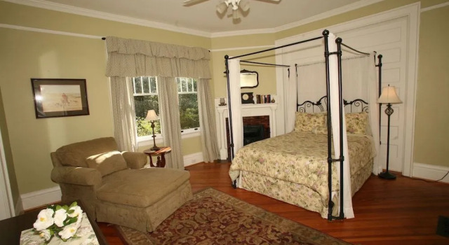 North Street Inn, Забронировать Отель Бофорт Lowcountry, рядом с Valerie Benn