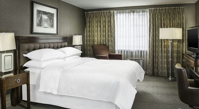 Sheraton Oklahoma City Downtown Hotel, Забронировать Отель Оклахома-Сити Оклахома, рядом с International Gymnastics Hall of Fame