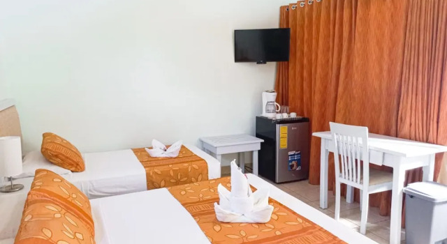 Трёхместный номер Standard с балконом Samara Palm Lodge