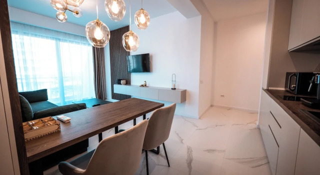 Апартаменты c 1 комнатой с балконом и с частичным видом на море Wave 6 Apartments