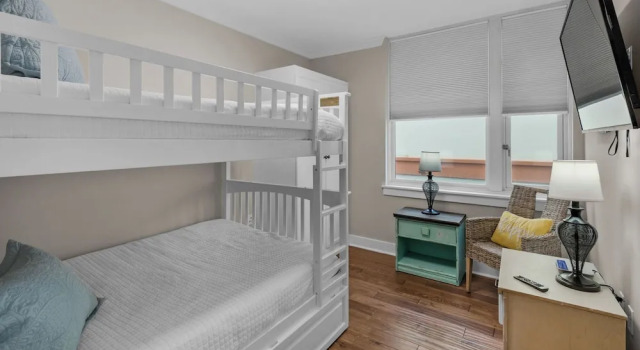 Modern Gulf Place Unit With Gulf Views & Amazing Amenities