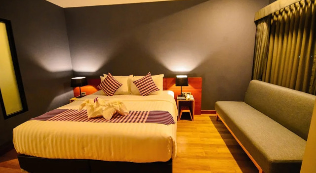 Двухместный номер Deluxe с балконом Comet Hotel Surat Thani