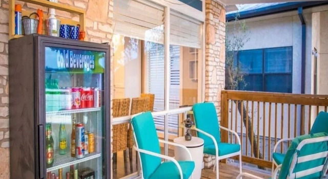 Cliff House Cl 1563 3 Bedroom Home by Redawning, Prenota Hotel Canyon Lake Texas Hill Country