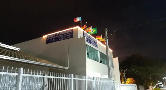 PENHAFLAT, STUDIO COMPLÉTO, C COZINHA E GARAGEM , A 700m do parque e 120m da praia, Забронировать Отель Пенья Санта-Катарина