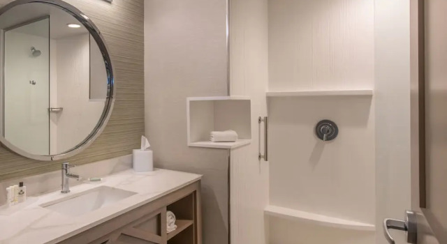 Standard Doppel Zimmer mit Balkon und mit Meerblick Courtyard by Marriott Jekyll Island