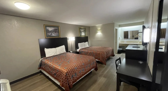 Двухместный номер Deluxe Royal Inn Motel