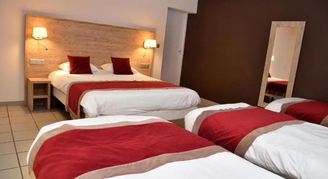 Номер Standard CitHotel Restaurant du Bowling de Millau