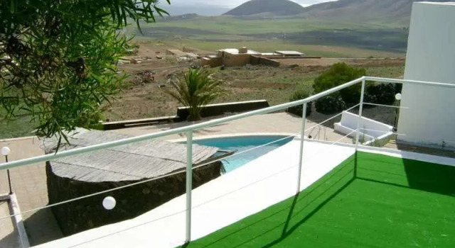 Edenita A