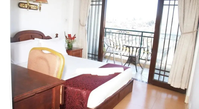 Люкс Deluxe Evergreen Hotel