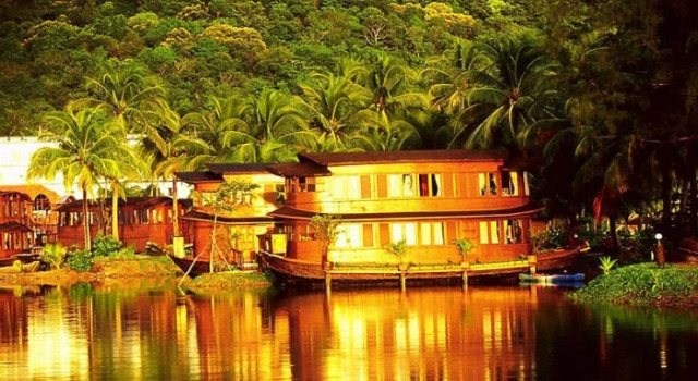 Aunchaleena Beach Front Resort