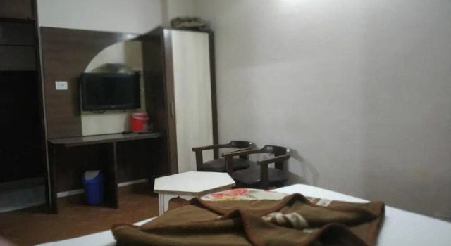 Hotel Yatri International