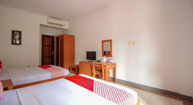 Habitación doble De lujo RedDoorz Plus At Hotel Sofia Pangandaran