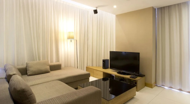 Largos Residences, Rezerwuj Hotel Hotele w Hongkong z parkingiem, w pobliżu Mid-Levels Escallator, Parking