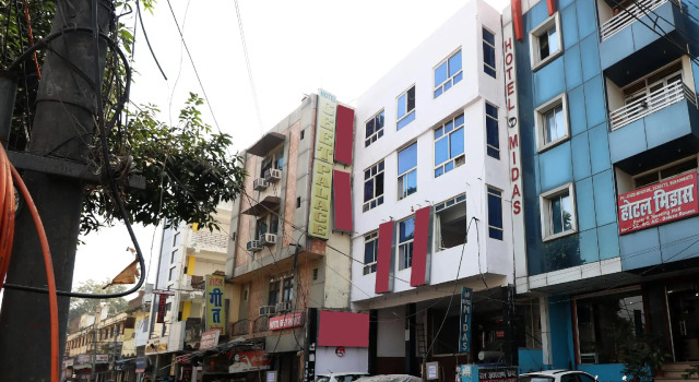 OYO 19004 Hotel Gagan