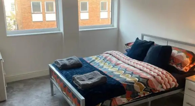#0202 One Bedroom serviced apartment-Free parking, Забронировать Апартаменты/квартира Дерби Дербишир