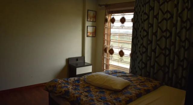 Standard Zimmer River View Residency