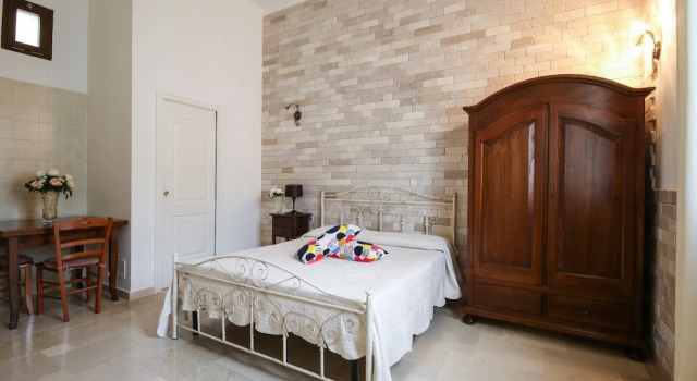 Il Vicoletto, Rezerwuj Hotel Pulsano Salento
