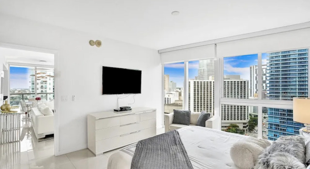 LUXURY W HOTEL BRICKELL 2BD, Miami, Забронировать Отель Брикелл Майами-Бич