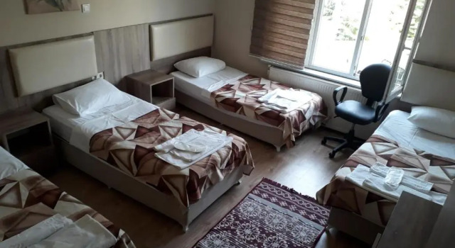 Standardowy czteroosobowy pokój Uygun Otel