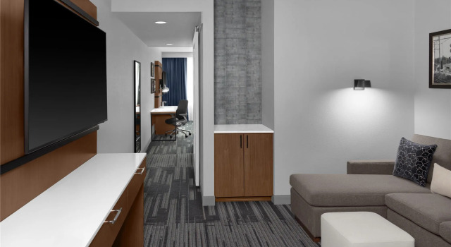 DoubleTree by Hilton Midland West Loop I-250