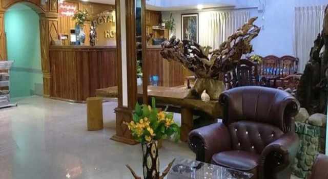 Royal Land Hotel