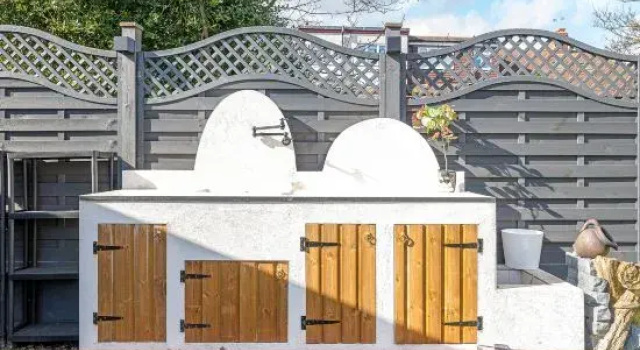 Newly Renovated 4 Bed House with Study in Richmond, Забронировать Отель Отели Лондона с парковкой, Парковка