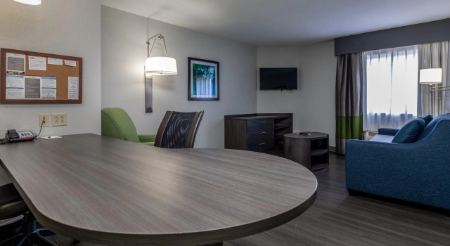 Двухместный люкс Candlewood Suites Knoxville Airport-Alcoa by IHG