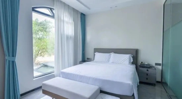 Семейный люкс с балконом и с красивым видом из окна Shijian Bieyuan (Yalong Bay Bohoucun Branch)
