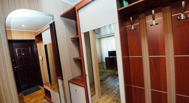 Apartments on Gromoboya street 25, Rezervovat Apartmán Hotely v Ivanovo s parkováním, Parkování