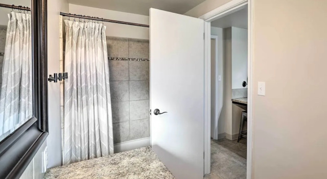 Коттедж Sioux Center Split-level Home w/ Game Room!