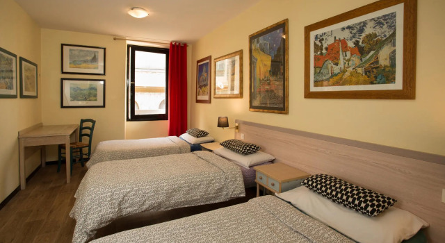 Трёхместный номер Villa Saint Exupery Beach Hostel