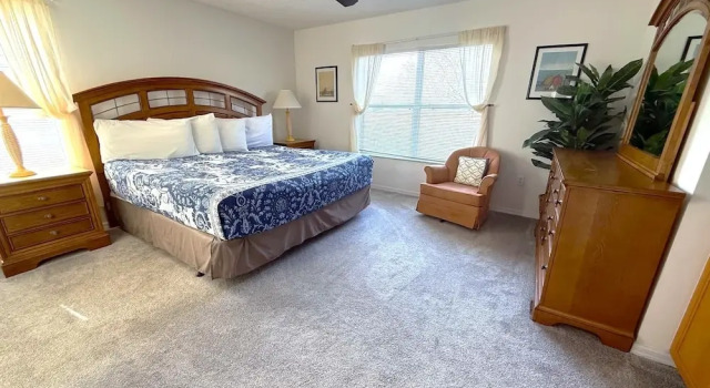 Lake View Villa With Beautiful Sunsets - Southern Dunes, Забронировать Вилла Отели Lakeland - Winter Haven с парковкой, Парковка